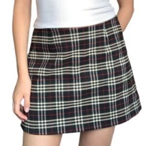 Vintage 90’s Y2K Le Chateau Black and Cream Plaid Mini Skirt 9